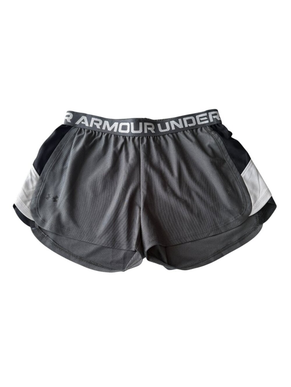 Under Armour Loose gray black white pull on athletic shorts women's size M